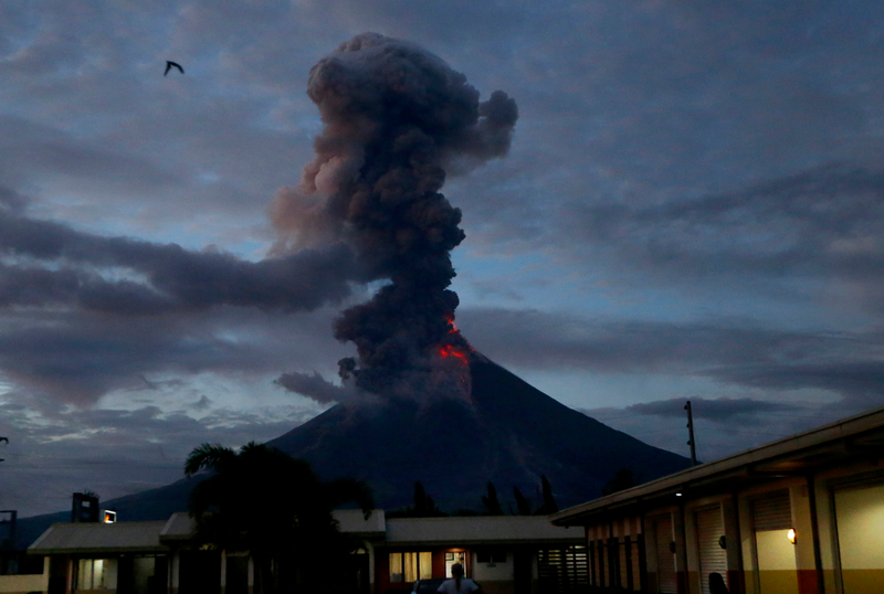 Mount Mayon as seen from Legazpi city, Albay province, on Jan. 23. Photo: AP